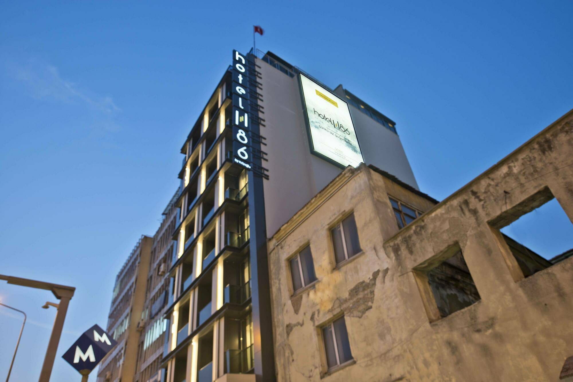 Hotel 86 By Katipoglu Izmir Exteriör bild
